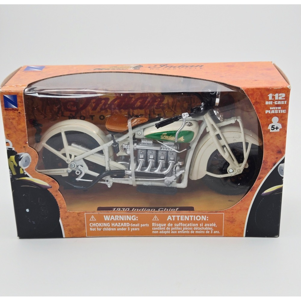 NewRay 1:12 Die-Cast 1930 Indian Chief Motorcycle Model Cream Green New in Box